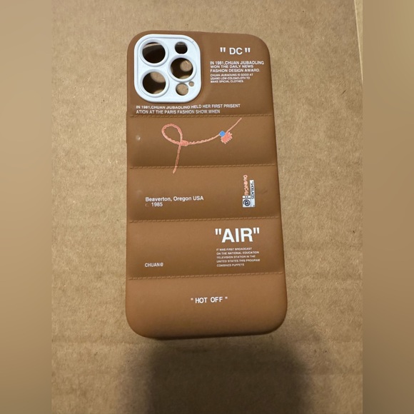 iPhone 12 Pro Max case - Picture 1 of 3